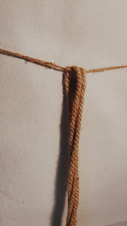 Medium Tassles in Natural Jute